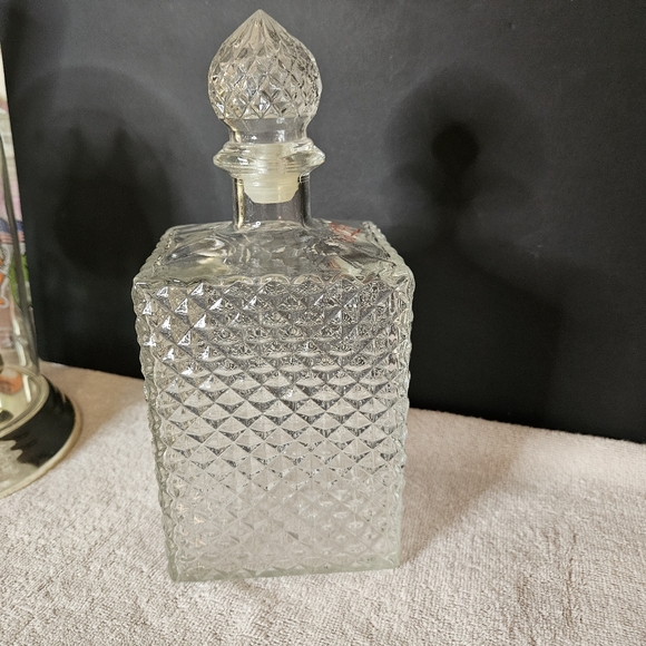 Vintage MCM 1958 Thatcher Crystal Glass Diamond Pattern Decanter Barware. - Picture 6 of 13